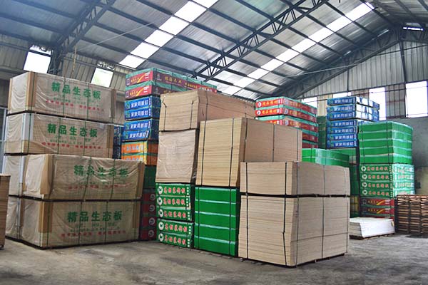 草莓视频免费品牌草莓视频下载APP污倉庫一角